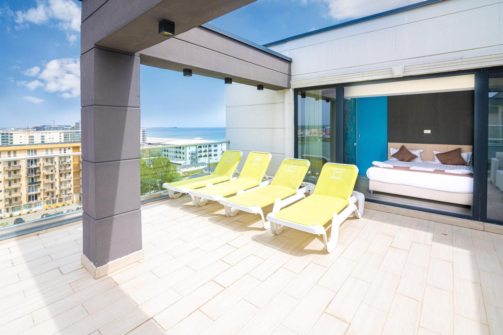 Miramare Residence Aparthotel นาโวดาริ ภายนอก รูปภาพ