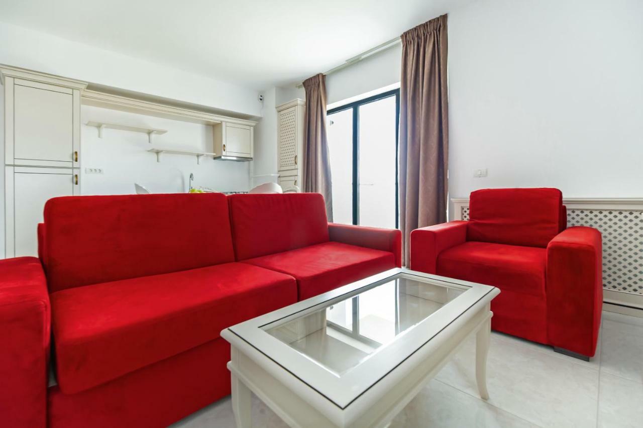 Miramare Residence Aparthotel นาโวดาริ ภายนอก รูปภาพ