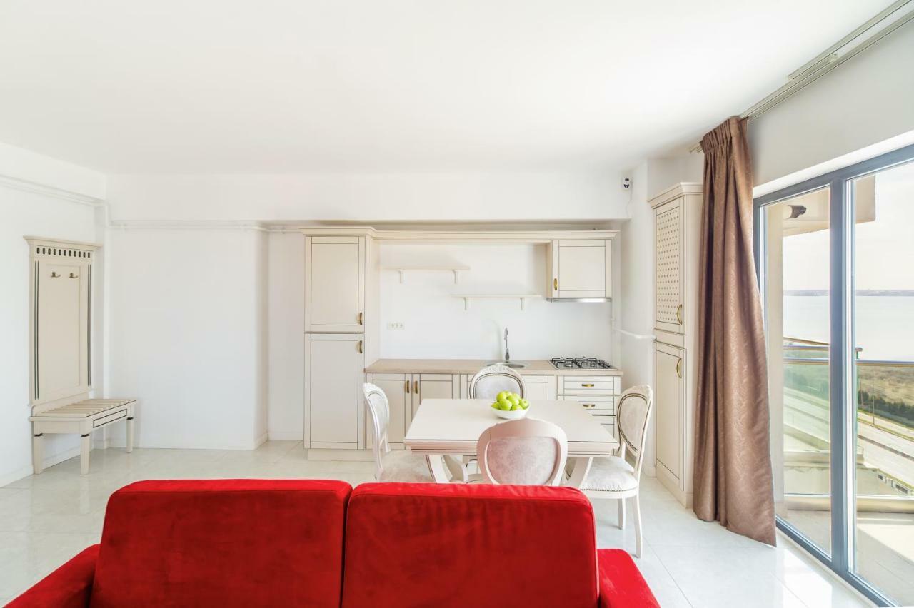 Miramare Residence Aparthotel นาโวดาริ ภายนอก รูปภาพ